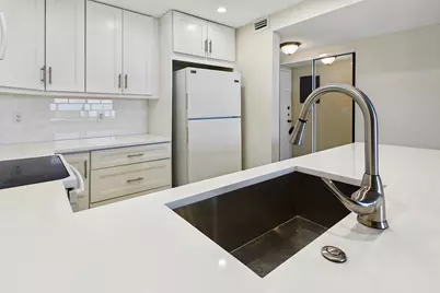 1800 N Andrews Avenue #12G, Fort Lauderdale, FL 33311 - Photo 8