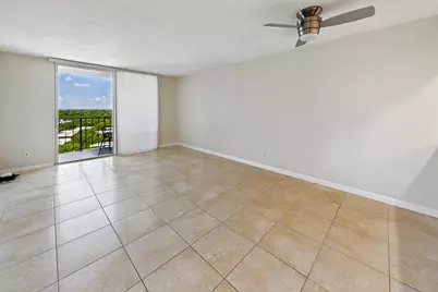 1800 N Andrews Avenue N #12G, Fort Lauderdale, FL 33311 - Photo 10