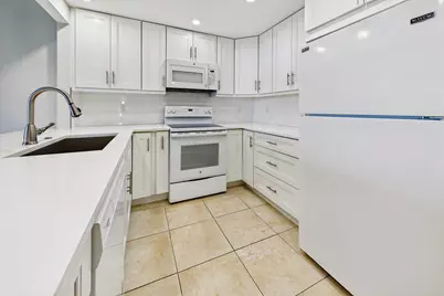 1800 N Andrews Avenue #12G, Fort Lauderdale, FL 33311 - Photo 6