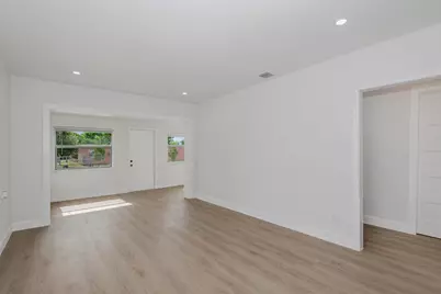 546 NW 5th Avenue, Homestead, FL 33030 - Photo 10
