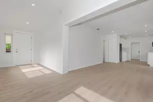 546 NW 5th Ave, Homestead, FL 33030 - Photo 1