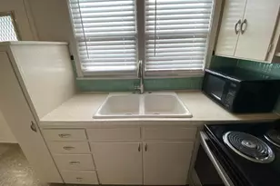 1020 NE 3rd St, Fort Lauderdale, FL 33301 - Photo 10