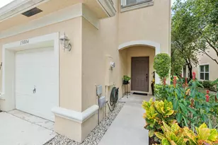 13804 Creston Pl, Wellington, FL 33414 - Photo 4