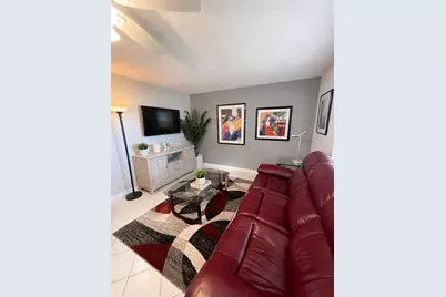258 Burgundy F, Delray Beach, FL 33484 - Photo 2