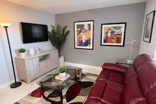 258 Burgundy F, Delray Beach, FL 33484 - Photo 2