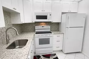 258 Burgundy F, Delray Beach, FL 33484 - Photo 6
