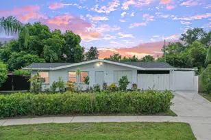 120 Banyan Dr, Port Saint Lucie, FL 34952 - Photo 2