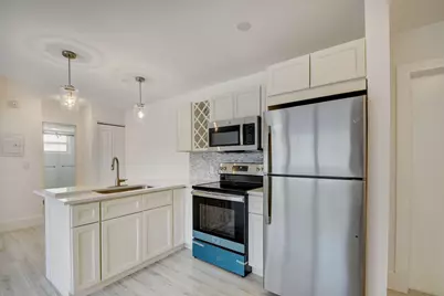 525 S Broadway #J, Lantana, FL 33462 - Photo 6