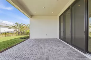 13921 Vivant Dr, Palm Beach Gardens, FL 33412 - Photo 48