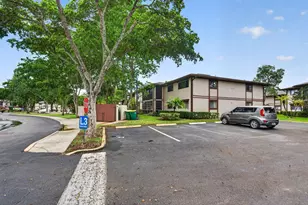 9474 S Belfort Cir, Tamarac, FL 33321 - Photo 32