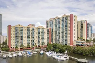 16900 N Bay Rd, Sunny Isles Beach, FL 33160 - Photo 10