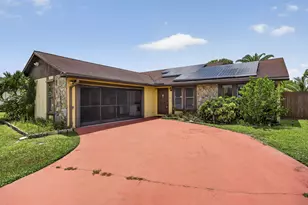 254 La Mancha Ave, Royal Palm Beach, FL 33411 - Photo 4