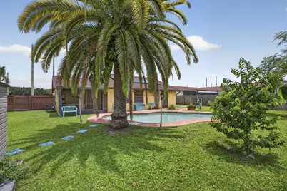 254 La Mancha Avenue, Royal Palm Beach, FL 33411 - Photo 46