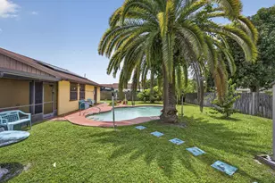254 La Mancha Ave, Royal Palm Beach, FL 33411 - Photo 42