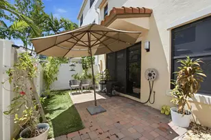 20916 NW 1st Dr, Pembroke Pines, FL 33029 - Photo 32