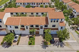 20916 NW 1st Dr, Pembroke Pines, FL 33029 - Photo 36