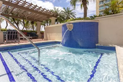 16900 N Bay Road #2-2303, Sunny Isles Beach, FL 33160 - Photo 32