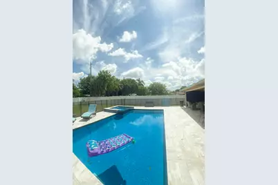 631 NW 39th Street, Oakland Park, FL 33309 - Photo 2