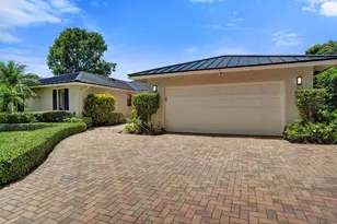 2281 NW 36th St, Boca Raton, FL 33431 - Photo 2