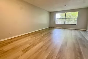 11464 NW 39th St, Coral Springs, FL 33065 - Photo 4