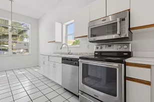 9516 NW 8th Cir, Plantation, FL 33324 - Photo 6