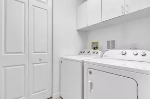 8025 NW 127th Ln, Parkland, FL 33076 - Photo 4