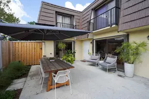 917 9th Ct, Palm Beach Gardens, FL 33410 - Photo 14