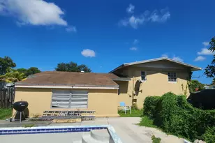20300 NE 12th Ct, Miami, FL 33179 - Photo 4