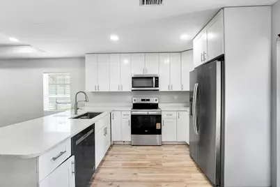 945 32nd Street, West Palm Beach, FL 33407 - Photo 6