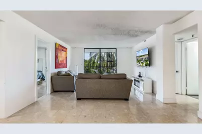 900 NE 195th Street #217, Miami, FL 33179 - Photo 2