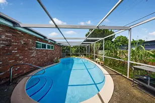 2251 SW 67th Way NE, Miramar, FL 33023 - Photo 20
