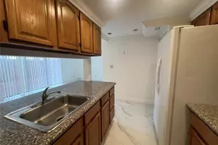 5847 Blueberry Ct, Lauderhill, FL 33313 - Photo 14