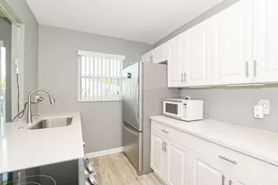 911 Savannas Point Dr, Fort Pierce, FL 34982 - Photo 12