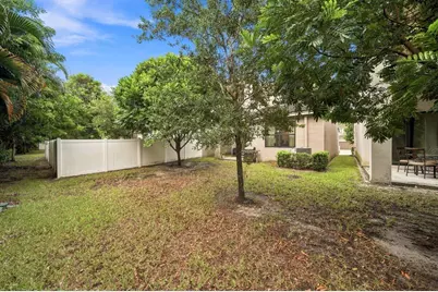 269 NW 36th Avenue, Pompano Beach, FL 33069 - Photo 32