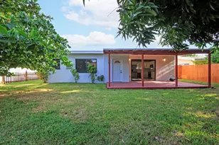699 NE 40th St, Oakland Park, FL 33334 - Photo 38