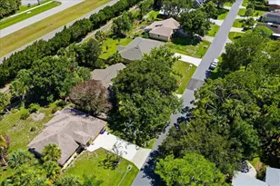 725 Wentworth St, Sebastian, FL 32958 - Photo 30