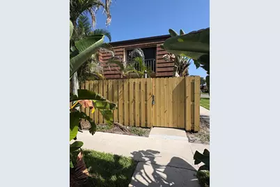 1302 Nebraska Avenue #6A, Fort Pierce, FL 34950 - Photo 1