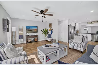1305 N Palmway, Lake Worth Beach, FL 33460 - Photo 2