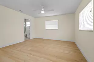 722 SE Arton Ln, Port Saint Lucie, FL 34983 - Photo 22