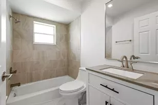 722 SE Arton Ln, Port Saint Lucie, FL 34983 - Photo 28