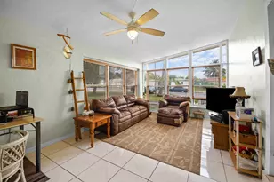 642 W Ocean, Boynton Beach, FL 33426 - Photo 6