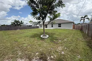 692 SW Hamberland Ave, Port Saint Lucie, FL 34953 - Photo 18
