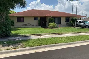 941 W 7th St, Riviera Beach, FL 33404 - Photo 1