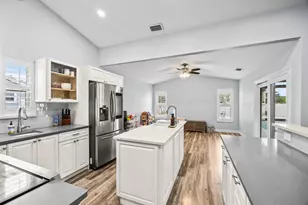 200 Park Pl, Jupiter, FL 33458 - Photo 10