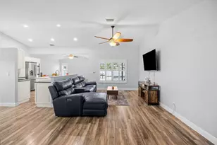 200 Park Pl, Jupiter, FL 33458 - Photo 4