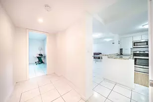 501 NE 14th Ave, Hallandale Beach, FL 33009 - Photo 16
