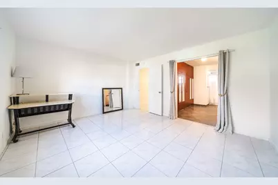 501 NE 14th Avenue #103, Hallandale Beach, FL 33009 - Photo 22