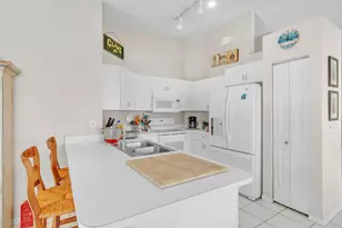 4255 NW 1st Dr, Deerfield Beach, FL 33442 - Photo 8