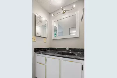 7593 Tahiti Lane #106, Lake Worth, FL 33467 - Photo 14