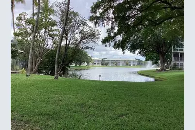 9325 Lagoon Place #107, Davie, FL 33324 - Photo 8
